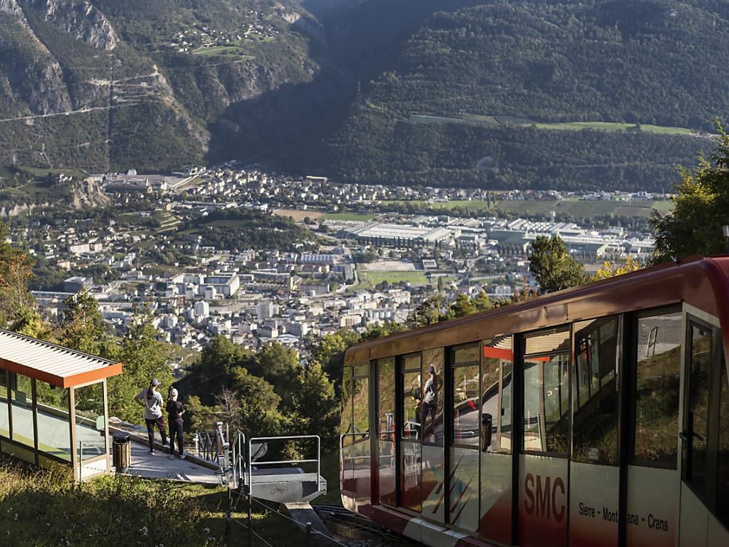 Les plus de 15’000 habitants de la ville de Sierre doivent bouillir l’eau du réseau avant de la consommer.