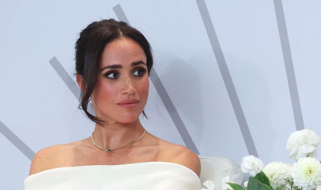 Herzogin Meghan soll am Ende sein. «Irgendetwas stimmt nicht. Sie kümmert sich offensichtlich nicht um sich selbst und sieht total abgemagert aus», sagt eine den Sussexes nahestehende Quelle.