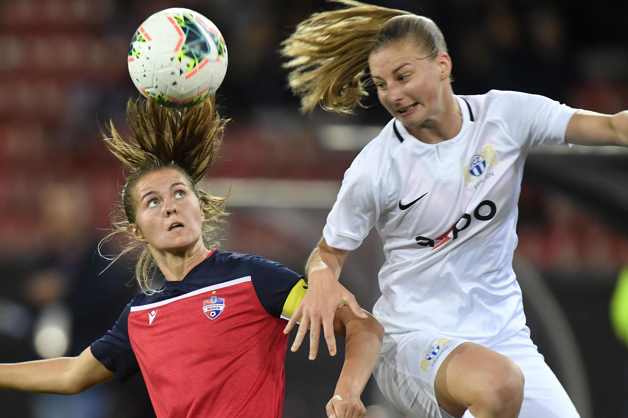 Frauenfussball live auf SRF