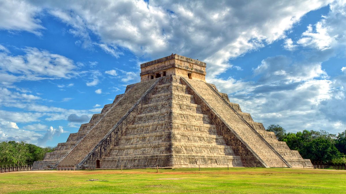 Chichén Itzá – Ancienne ville maya située entre Valladolid et Mérida dans la péninsule du Yucatán au Mexique
