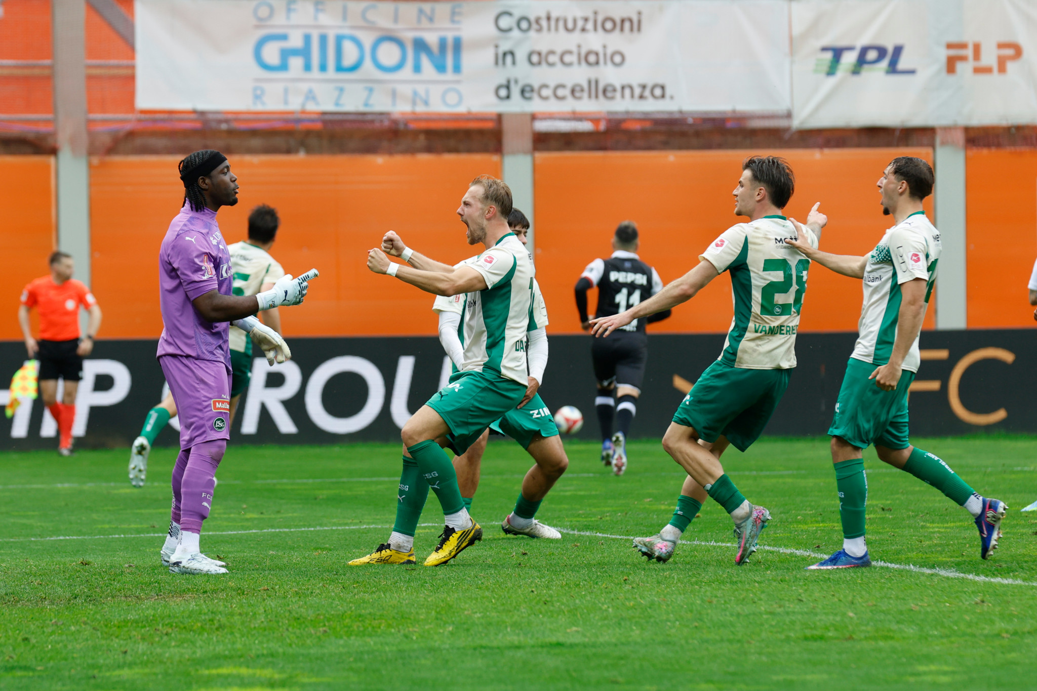 Super League: Zigi pariert Penalty – St. Gallen ringt Lugano in dramatischem Finish nieder