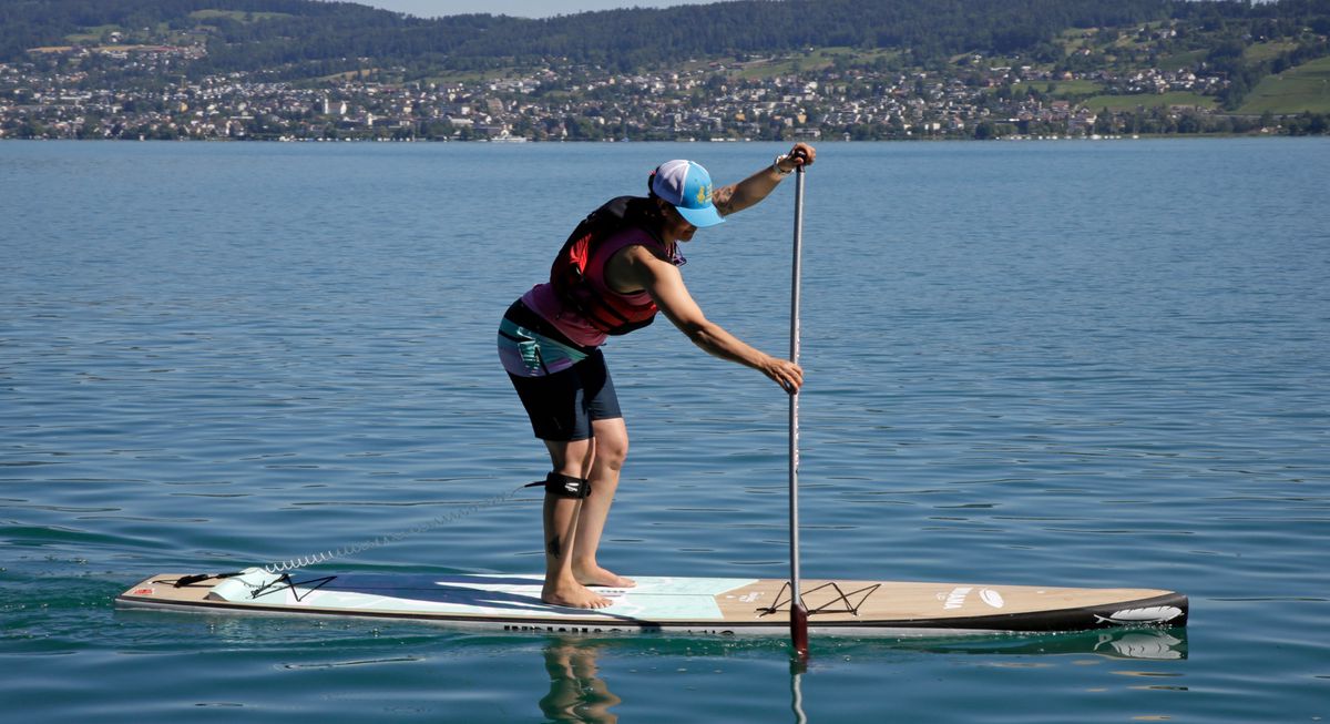 Trendsport StandupPaddle Gefahren, Tipps und Regeln auf dem Wasser