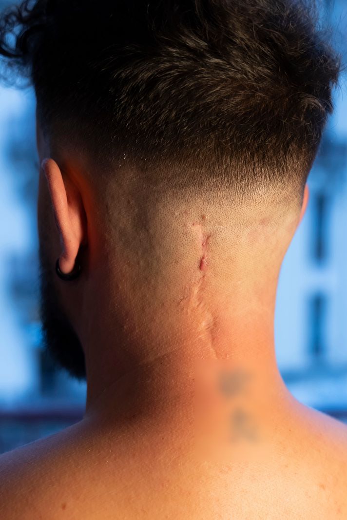 30.11.2023 - Il y a un peu plus d'un an, une station-service à Saint-Julien-en-Genevois, en France voisine, a été le lieu d'une altercation tragique. Un père de famille suisse a été poignardé à plusieurs reprises sous les yeux de ses trois enfants et de sa femme. L'agresseur, un jeune homme d'une vingtaine d'années, vient d'être condamné à cinq ans de prison, avec un an de sursis.
Photo Darrin Vanselow © LMD