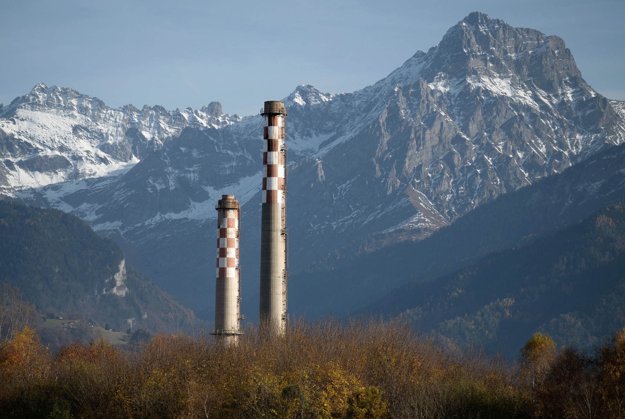 Industrie de Collombey-Muraz: Les cheminées de l’ancienne raffinerie Tamoil tomberont jeudi