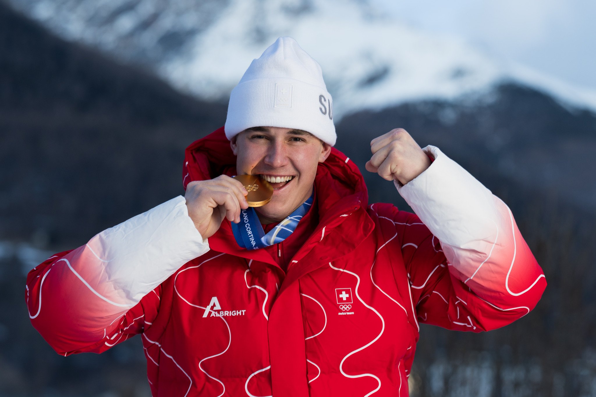 Franjo von Allmen se confie: «Champion olympique, c’est surréaliste, mais on peut s’y habituer»