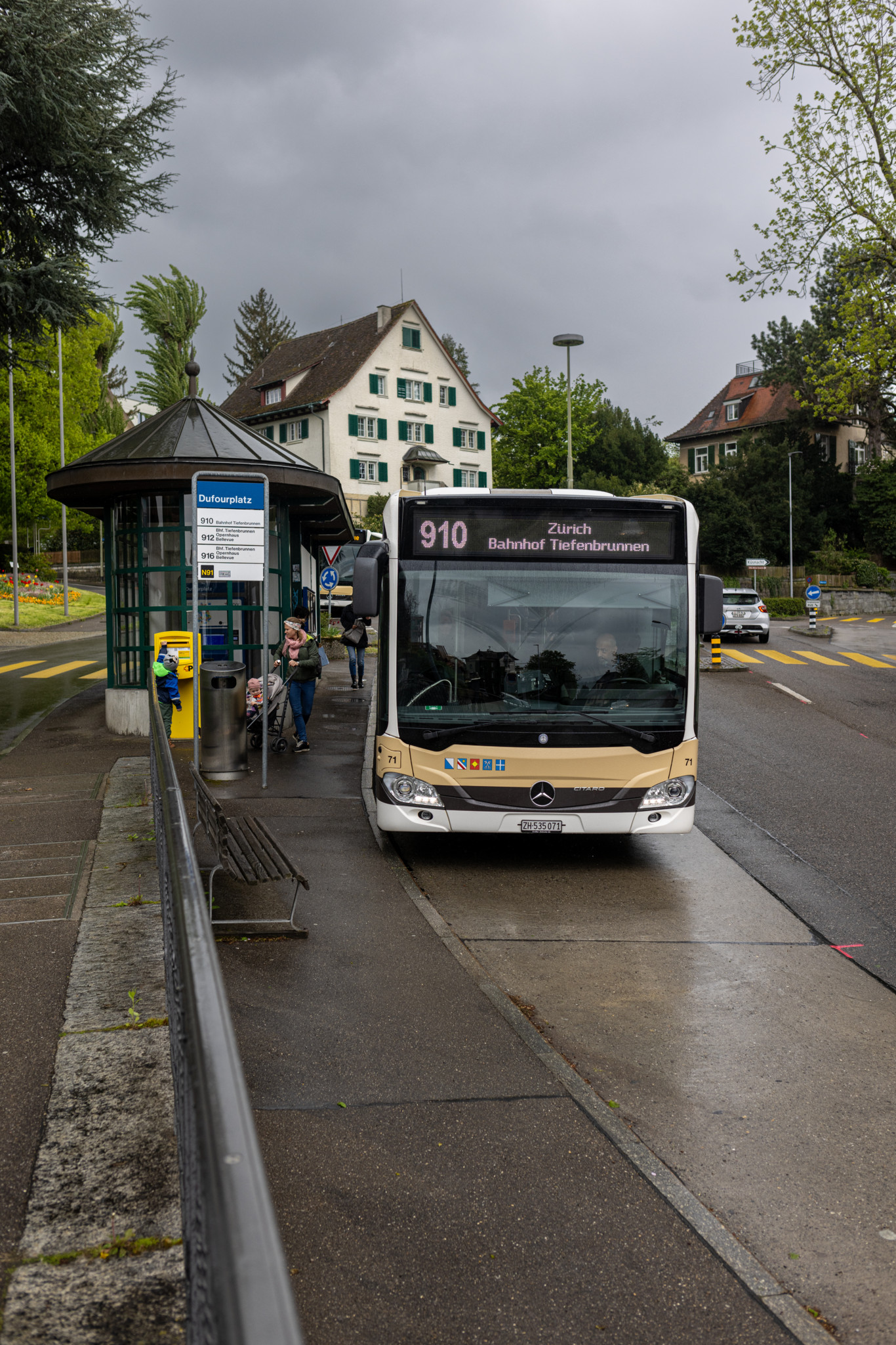 Öffentlicher Verkehr in Zollikon: Zollikon kämpft weiter für eine Busverbindung bis zum Tiefenbrunnen