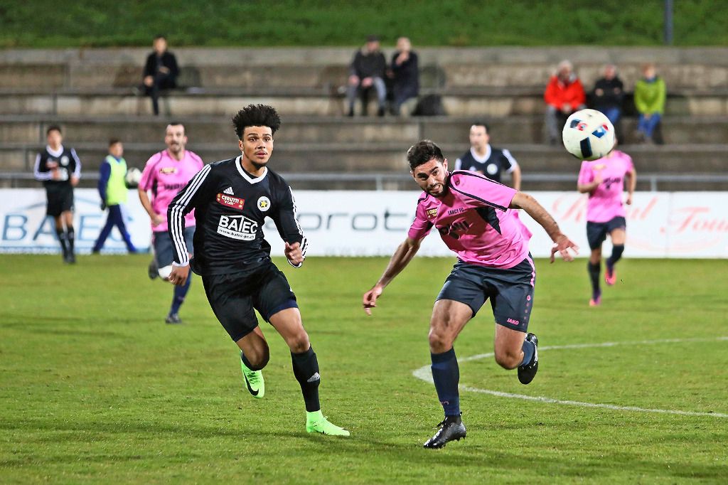 Carouge et Lancy se croisent dans l’ascenseur