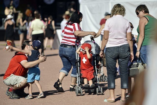 Photo d'illustration. Les ménages suisses regardent l'avenir avec optimisme, selon une étude du SECO.