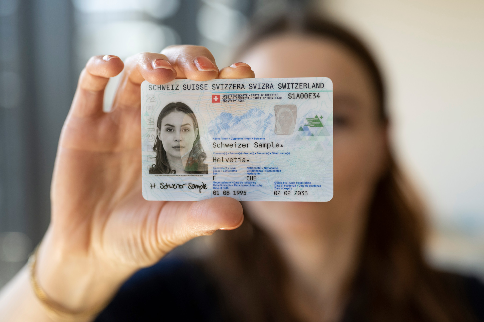 La Suisse biométrique: Carte biométrique et e-ID, notre identité numérisée