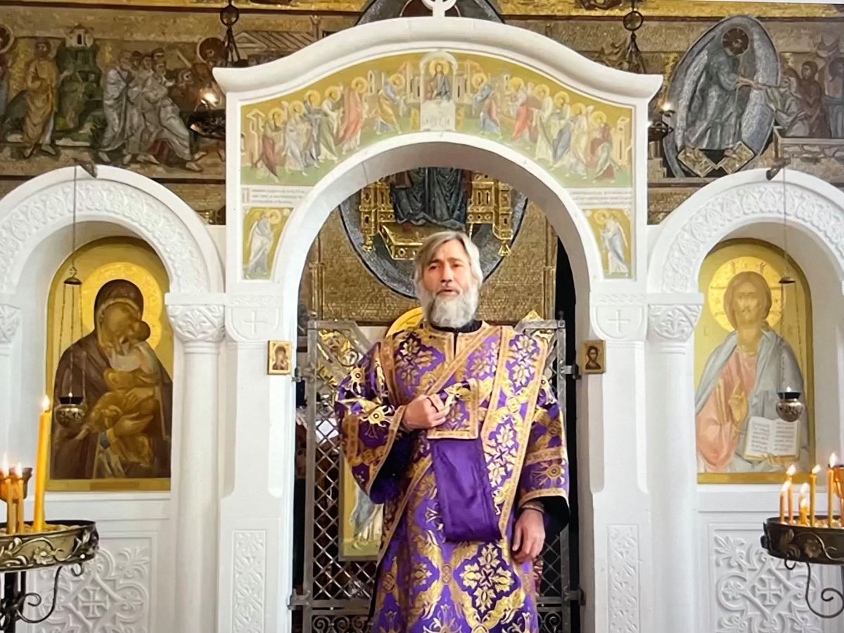 Vadim Novinsky filmé dans son église de Zurich le 2 avril