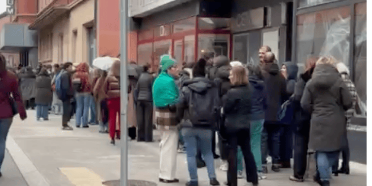 Grand Th&eacute;&acirc;tre: la vente de costumes victime de son succ&egrave;s