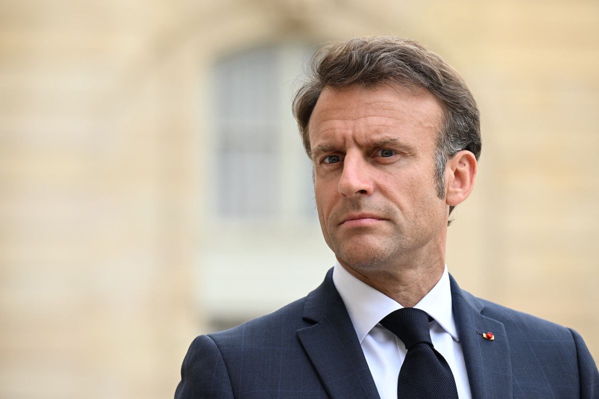 Relance du quinquennat: Macron met en scène une rencontre inédite avec