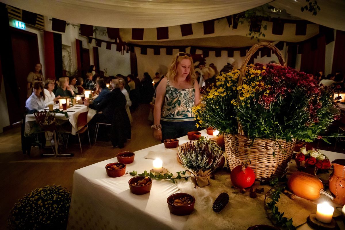 Pour l’apéritif, des fruits secs permettaient de patienter.