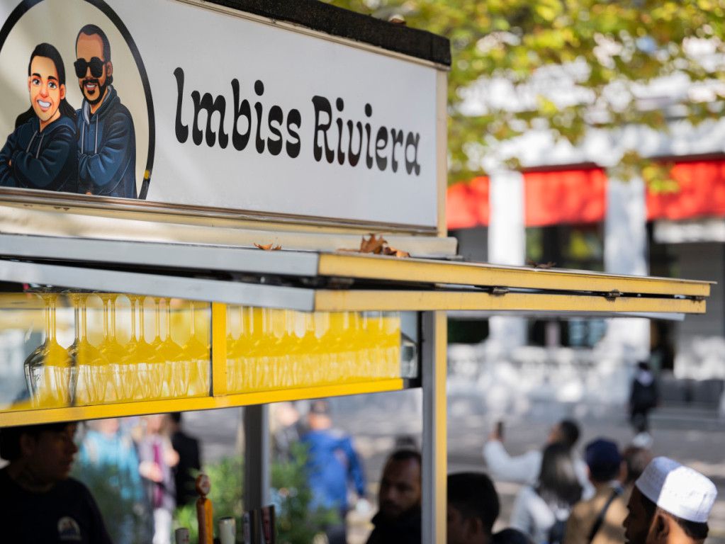 Z-rcher-Imbiss-Streit-Parlament-k-mpft-f-r-Riviera-Stadtrat-soll-L-sung-finden