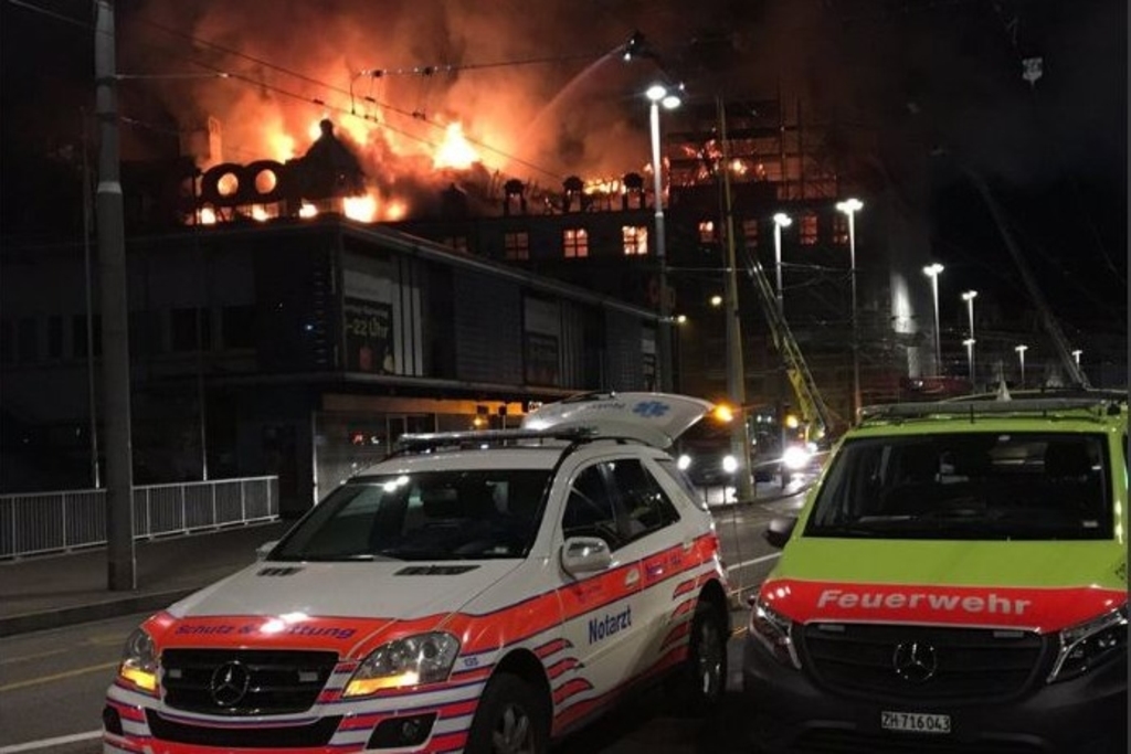 Brand am HB: «Um 02:16:42 Uhr ging der erste Notruf ein»