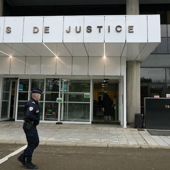 Entrée du palais de justice de Nanterre avant l’audience de Dominique Pelicot, condamné pour violences sexuelles, le 30 janvier 2025.