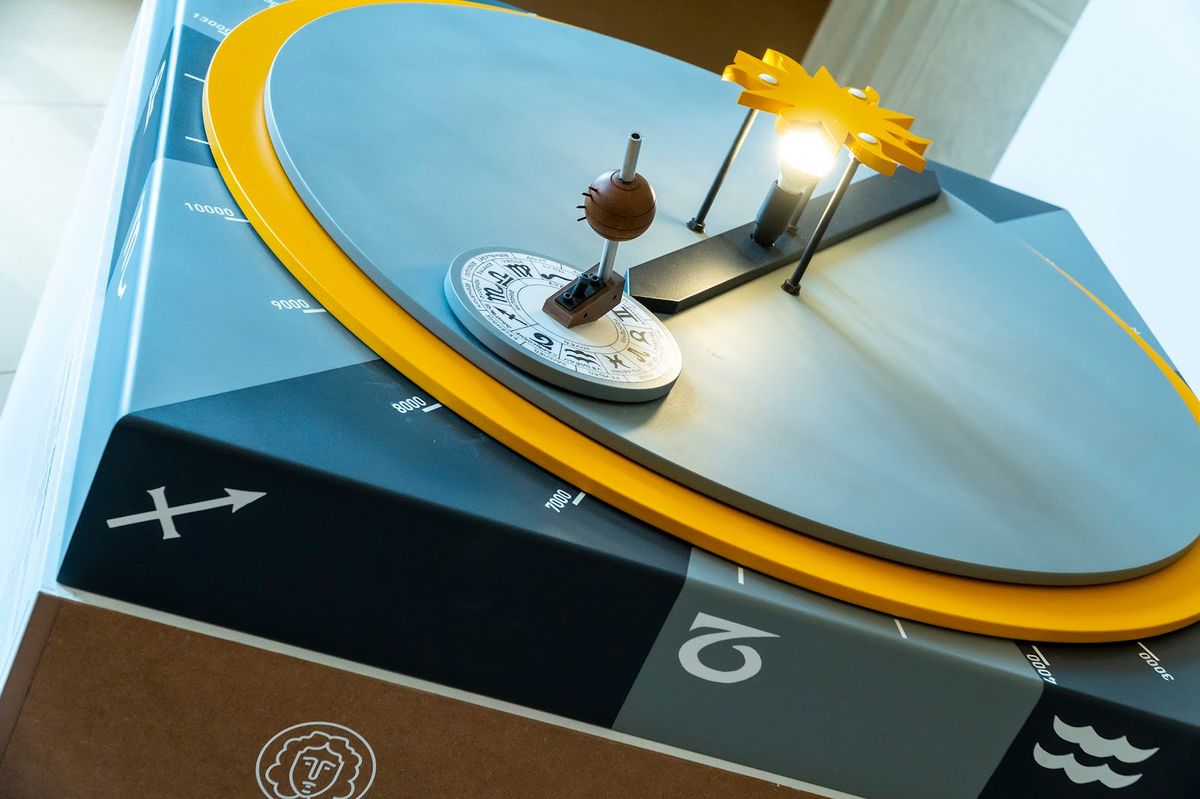 Une exposition interactive invite les corps à «tomber, tourner, rouler»