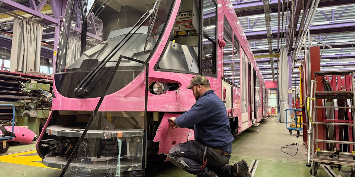 Tram rose: l&rsquo;&oelig;uvre de Pipilotti Rist retrouve son &eacute;clat &agrave; Gen&egrave;ve