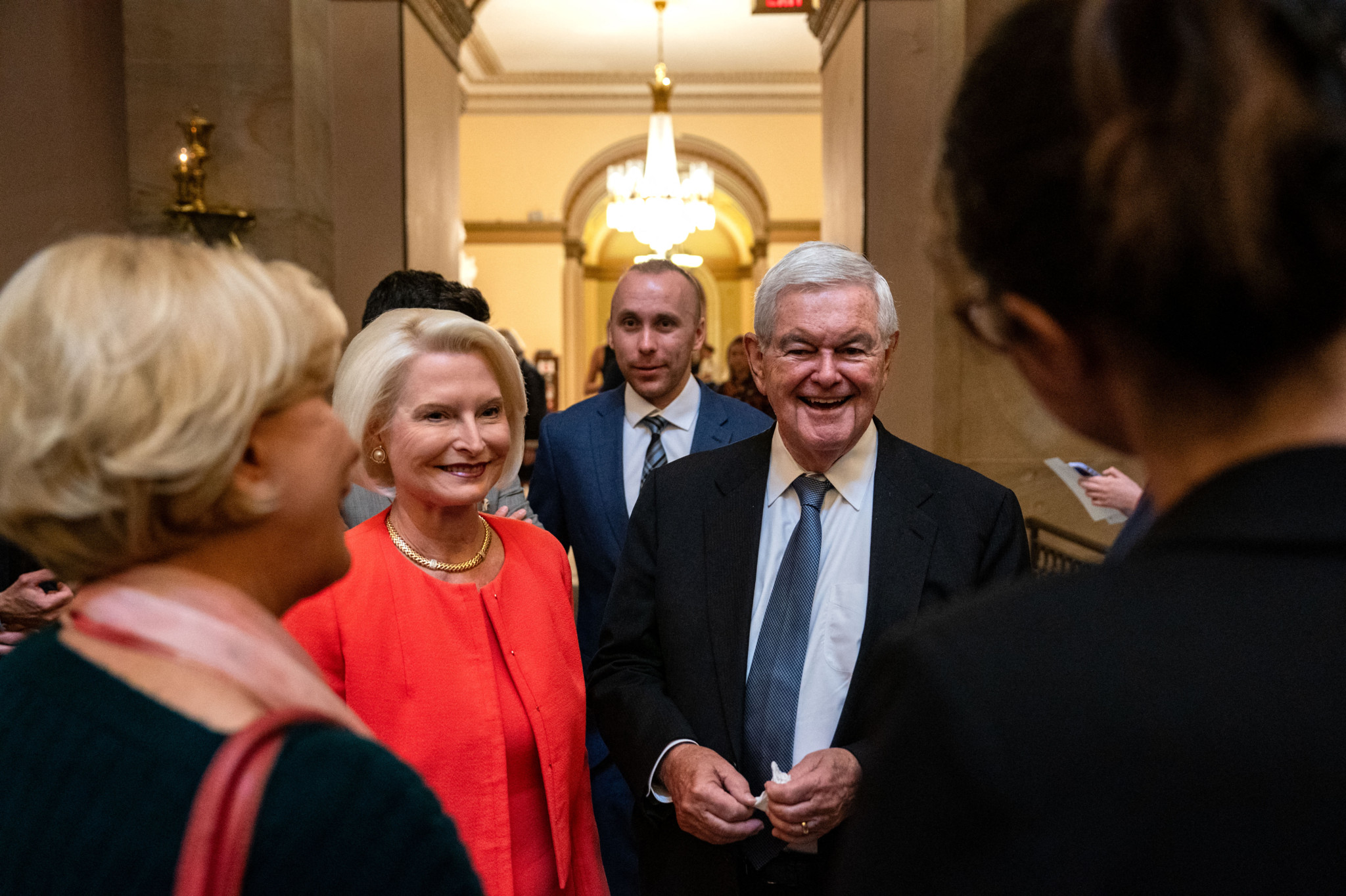 US-Botschafterin in Bern: Wer vertritt Trump in der Schweiz wirklich – Newt oder Callista Gingrich?