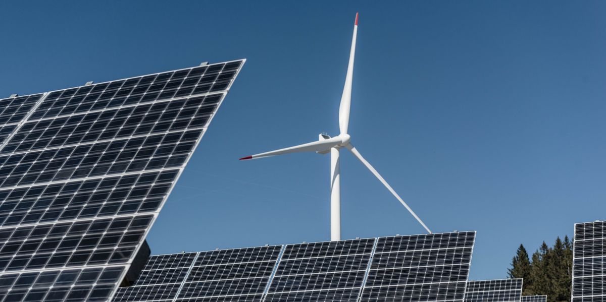 BILD: RAISA DURANDI, ZÜRICH, 20.03.2017 / RESSORT: THEMENBILD zum Thema erneuerbare Energie Solarkraft, Windkraft / Mont Croisin, Mont Soleil