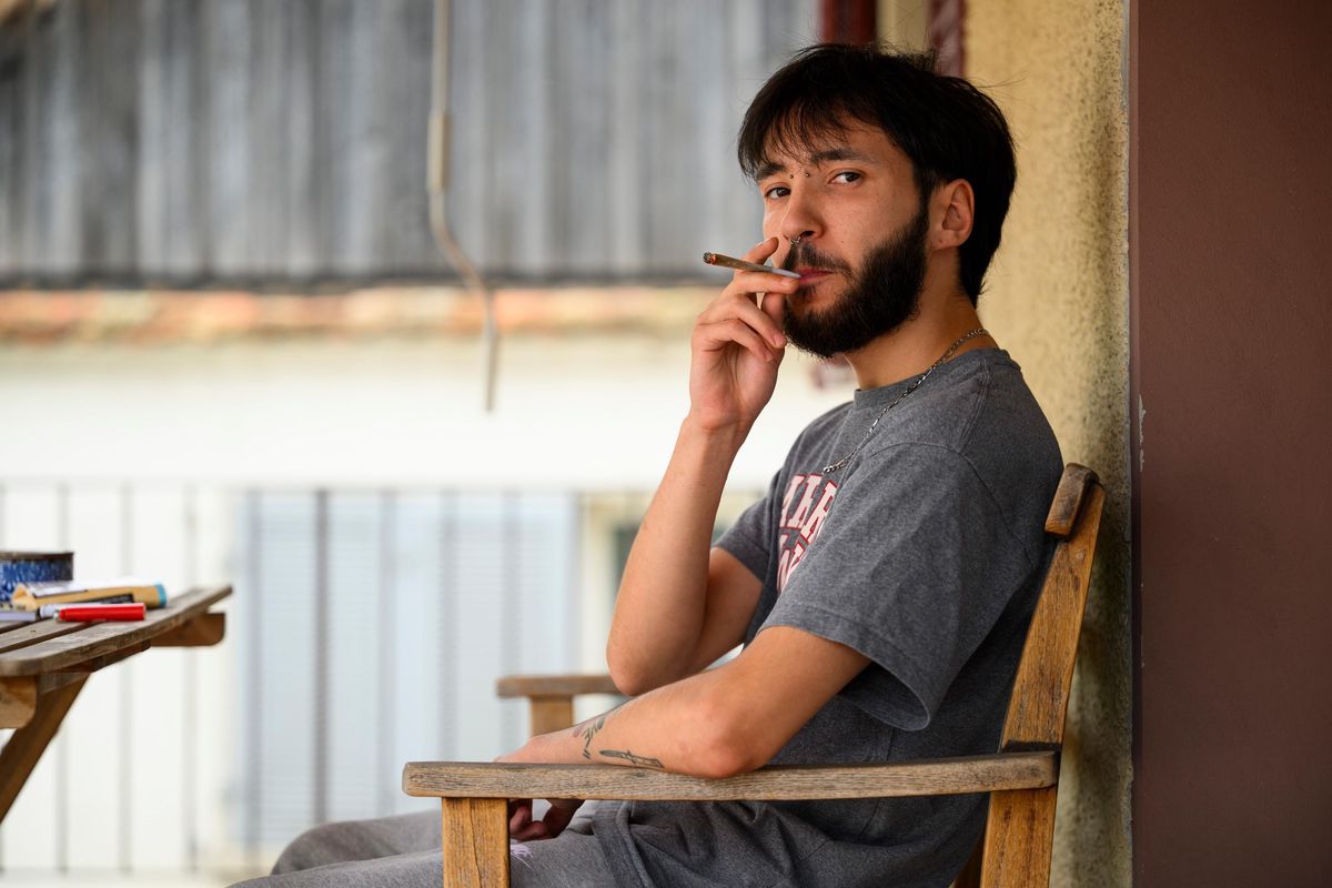 Jan Kraus souffre d’une maladie très rare. Fumer du cannabis soulage grandement ses douleurs.