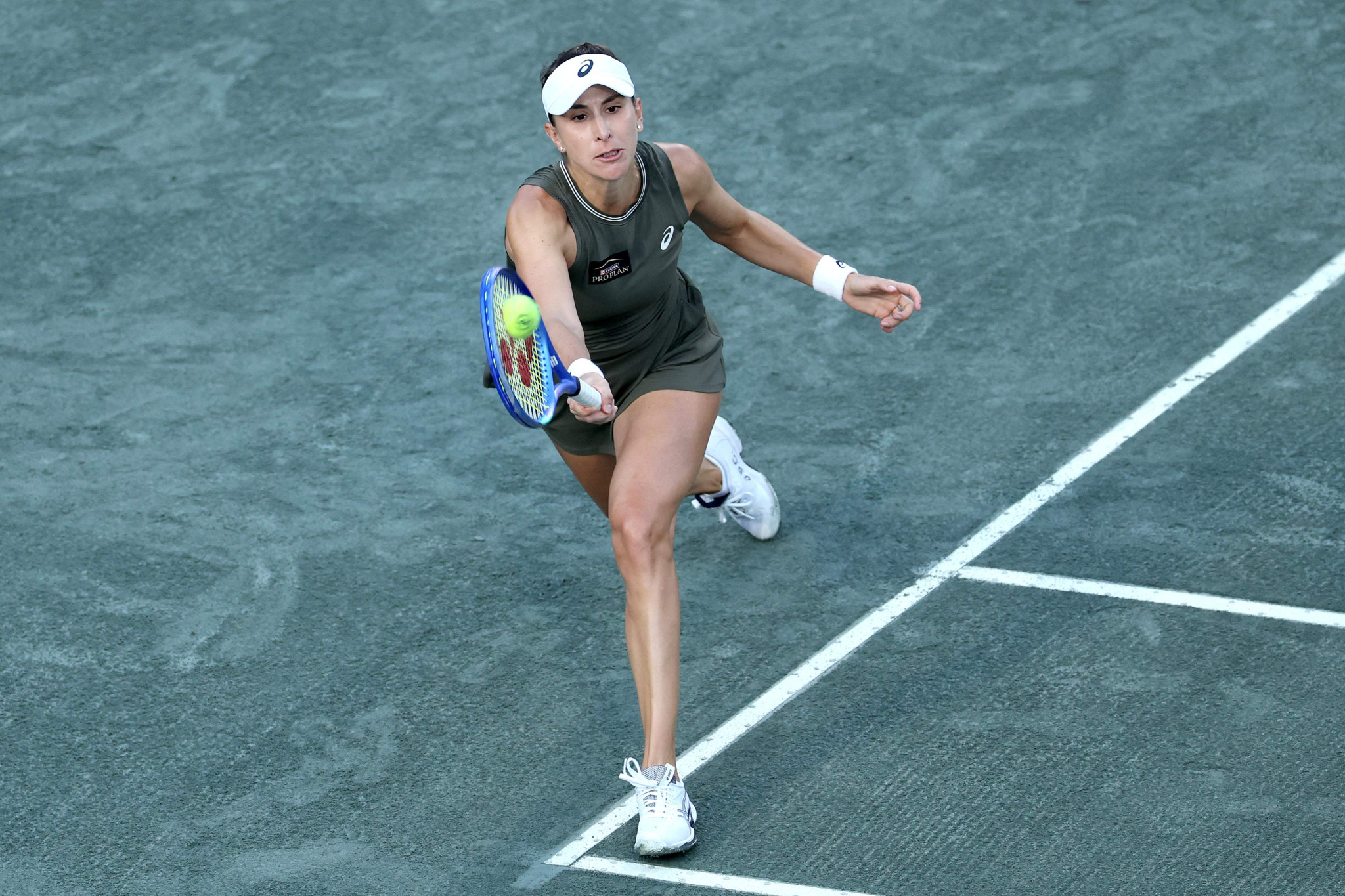WTA Charleston: Belinda Bencic behält nach Umweg die Nerven und siegt doch noch