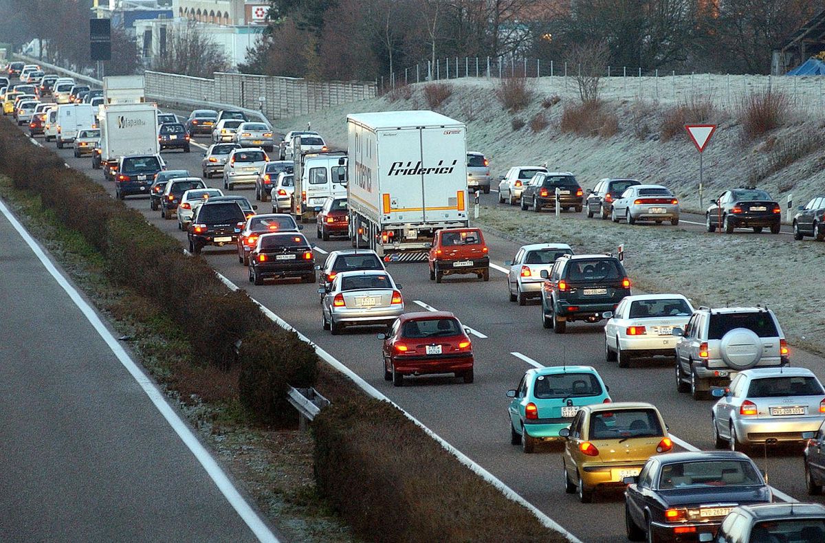 La police recommande de prendre la sortie «Coppet».