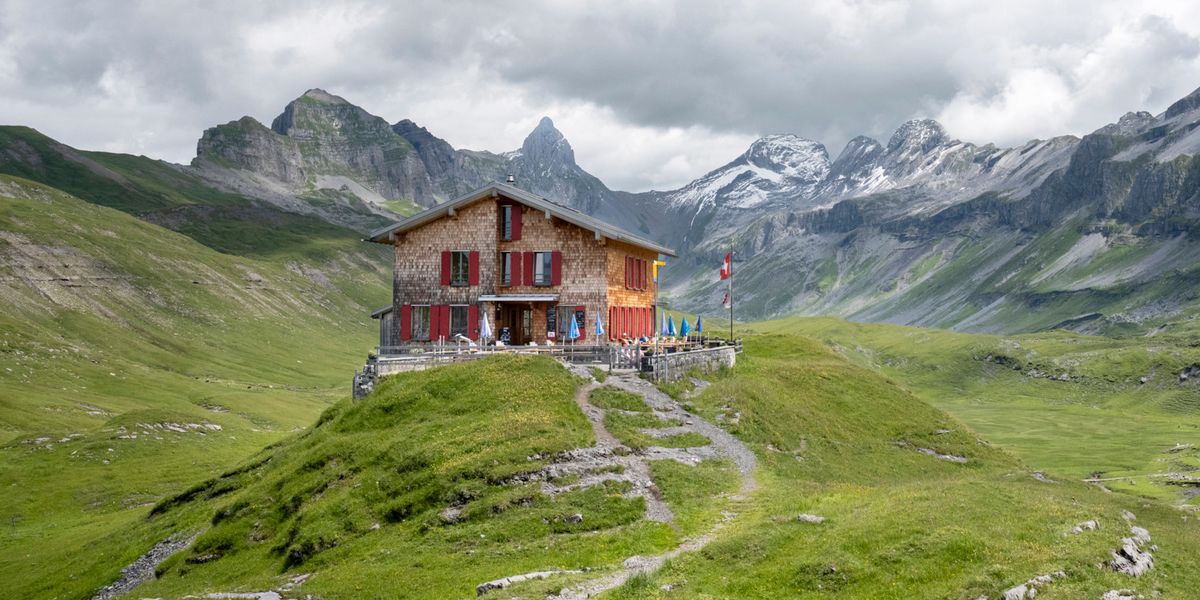 Wanderung-im-Kanton-Schwyz-Die-SAC-H-tte-auf-der-Glattalp-erreichen-auch-Unge-bte-m-helos