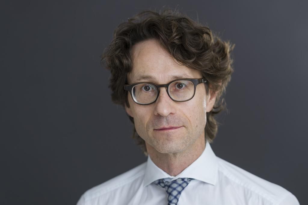 Les droits de la personnalité des personnes concernées, dont l’ex-chef de l’information du DFI Peter Lauener, ont ainsi été violés par la pratique de publication de l’Office fédéral de l’informatique et de la télécommunication.