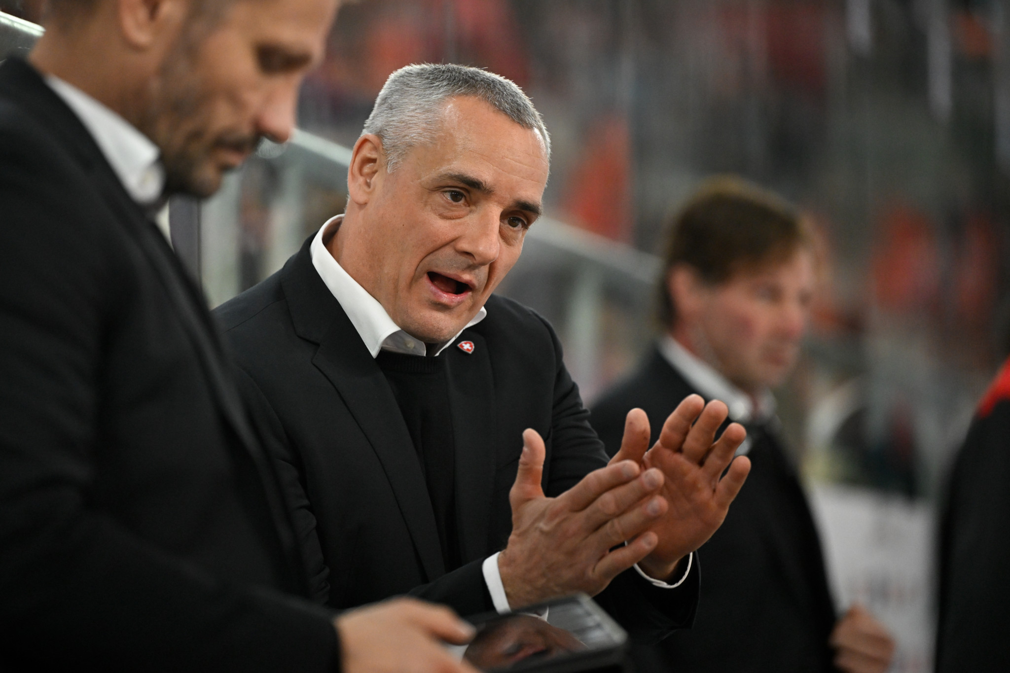 Schweizer vor der Heim-WM: Ein Trainer im Schatten seines Vorgängers: «Dank Patrick Fischer bin ich hier»