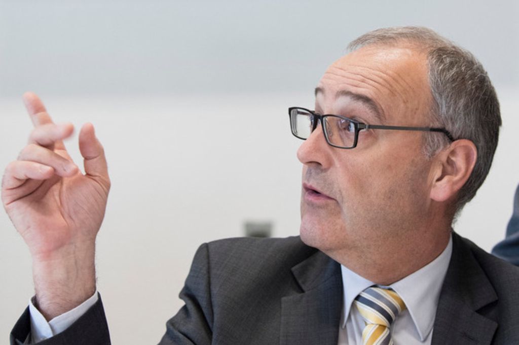 Parmelin veut séduire les jeunes et les femmes