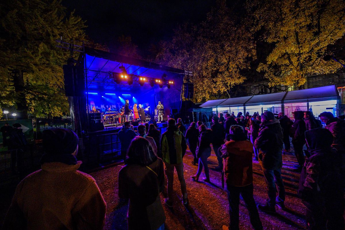Le 9 novembre, sur l’esplanade de Montbenon à Lausanne, le public était plutôt clairsemé