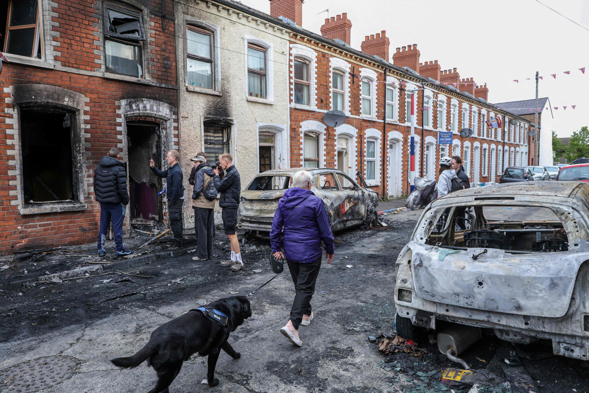 Soziale Medien und Gewalt: Was in Belfast passiert