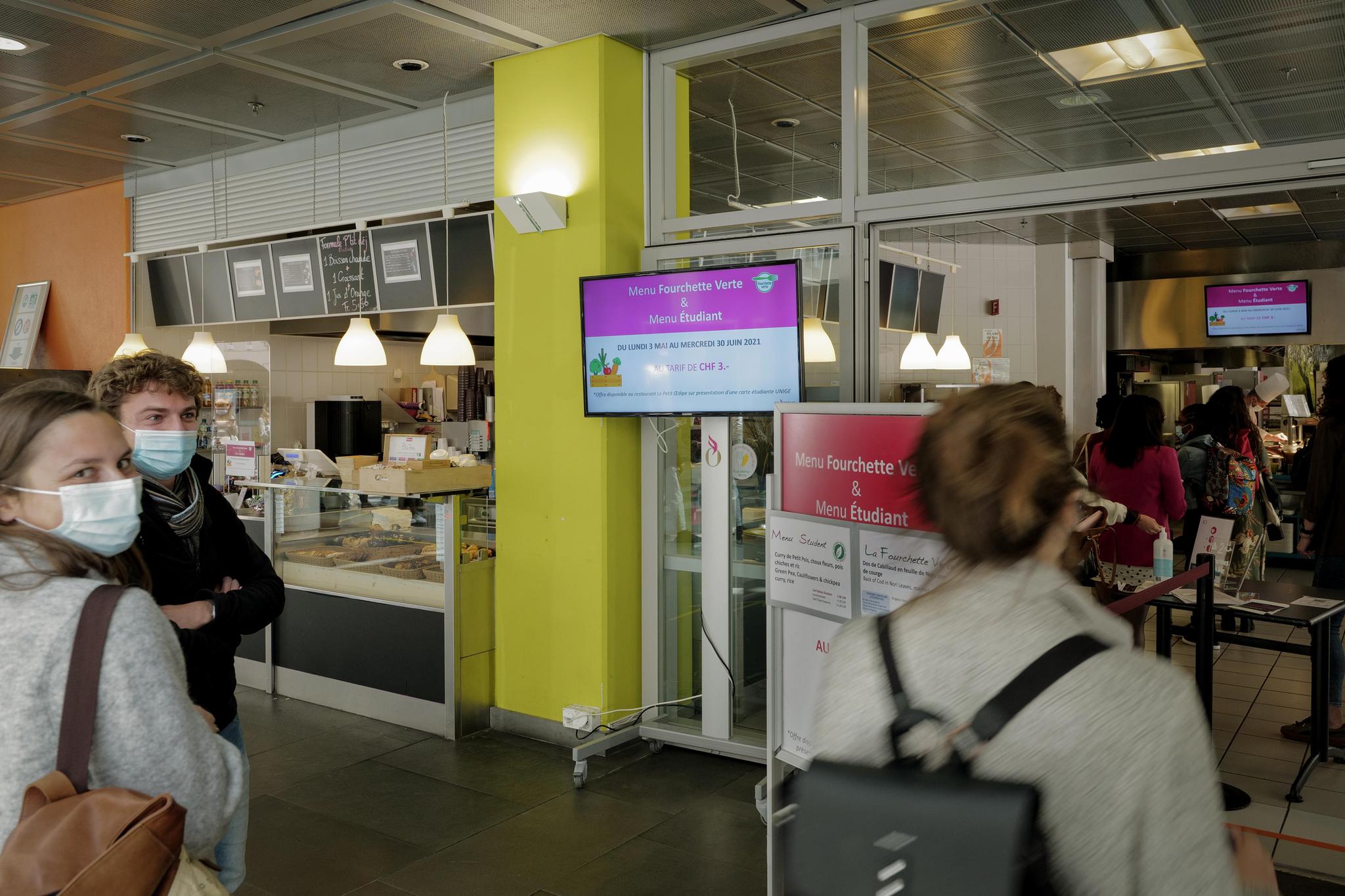 Genève, le 3 mai 2021. Des repas à trois francs ont été organisés pour les étudiants de l’Université de Genève.