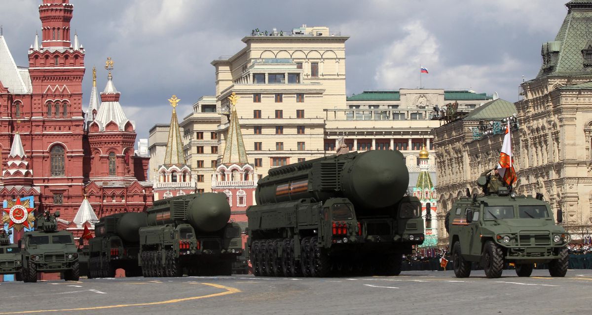 Hier eine Parade in Moskau im Jahre 2021.