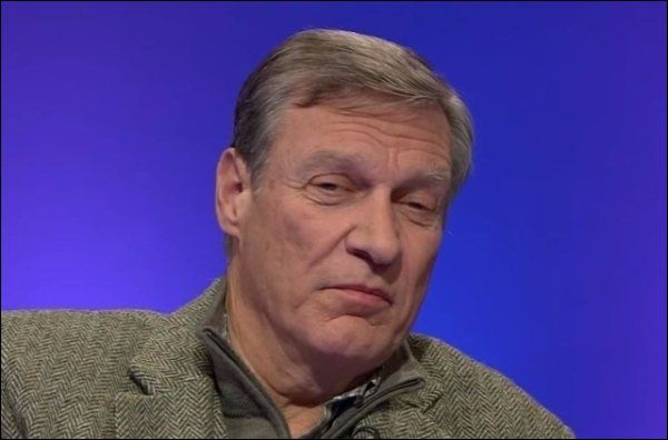 Ted Malloch pense que l'UE va se désagréger. Ted Malloch pense que l'UE va se désagréger.