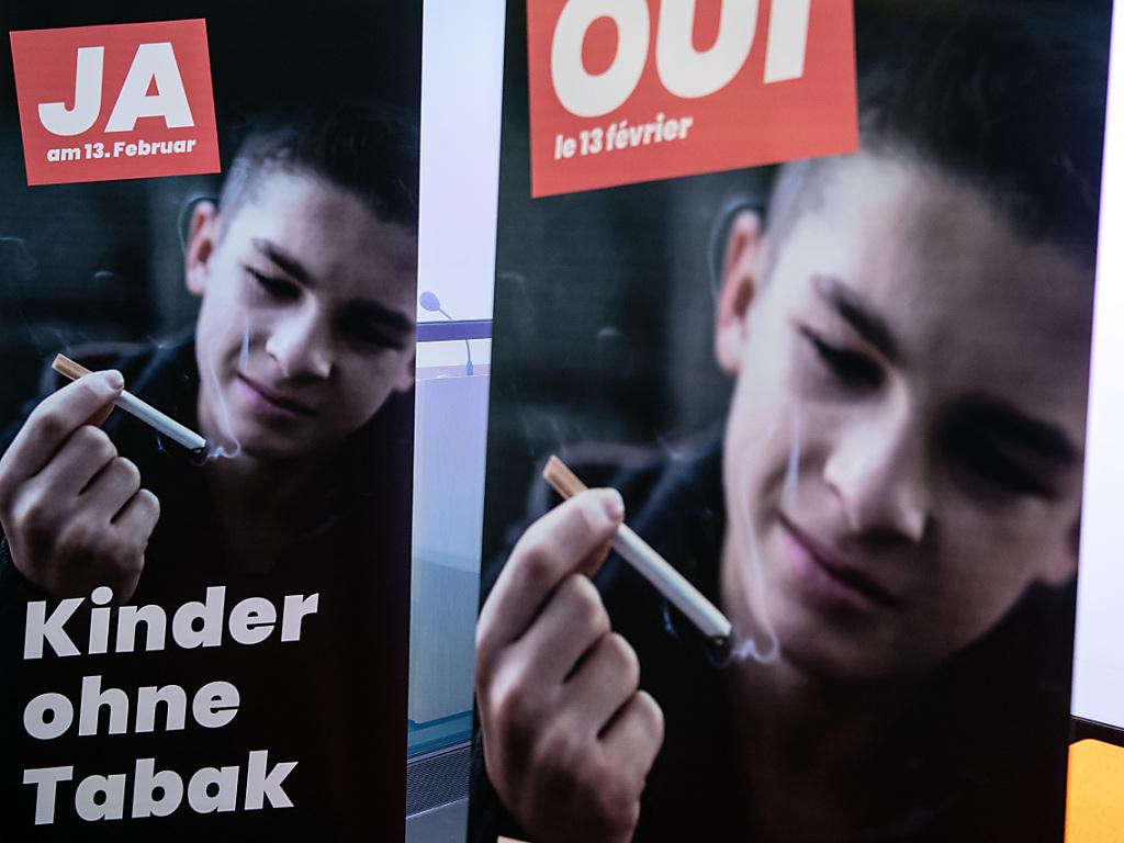 Les arguments du comité d’initiative "Oui à la protection des enfants et des jeunes contre la publicité pour le tabac" semblent porter leurs fruits (archives).