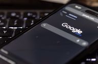 Verstoss gegen Digital Markets Act: EU verhängt 890 Mio. € Strafe gegen Google