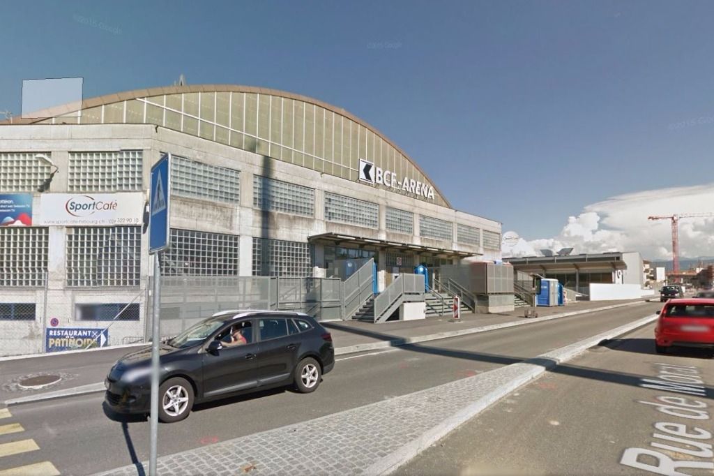 Bagarre de supporters à la patinoire de Fribourg