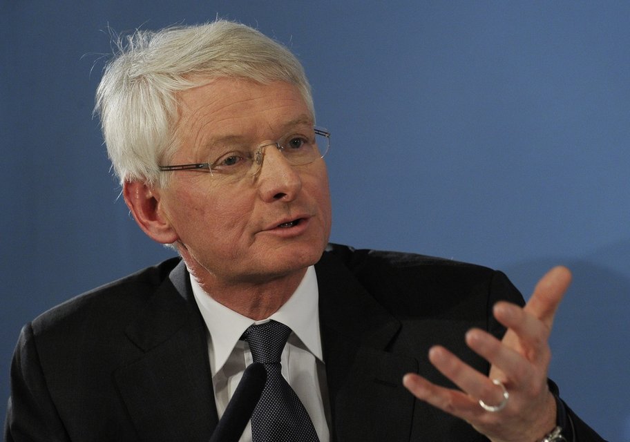 Zweimal grosse Mengen Euro getauscht: Jean-Pierre Danthine an der Pressekonferenz am Mittwoch, 7. März 2012, in Zürich.