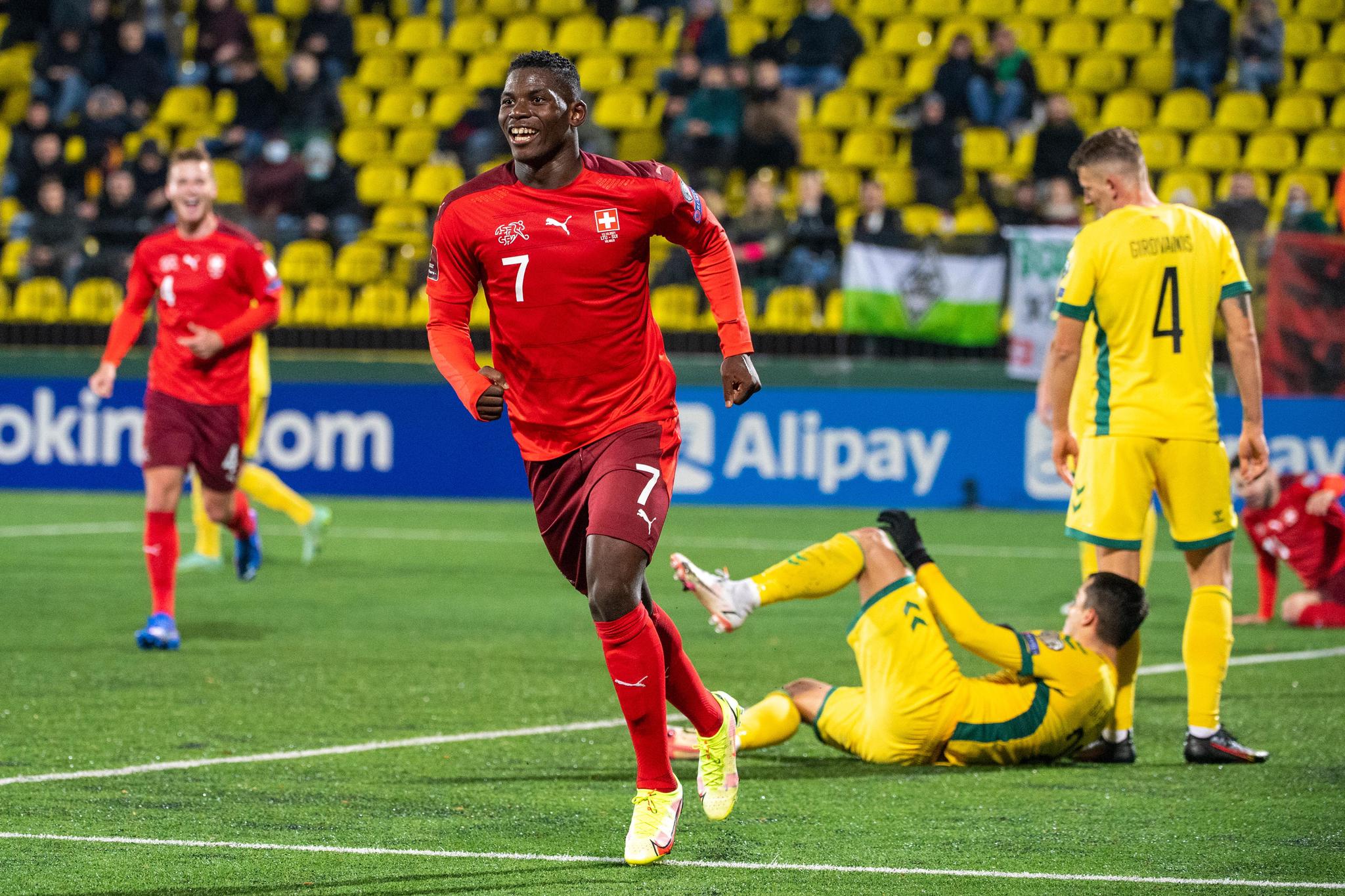 Die Schweizer Nationalmannschaft bereitet sich auf ihr Spiel gegen Litauen vor.