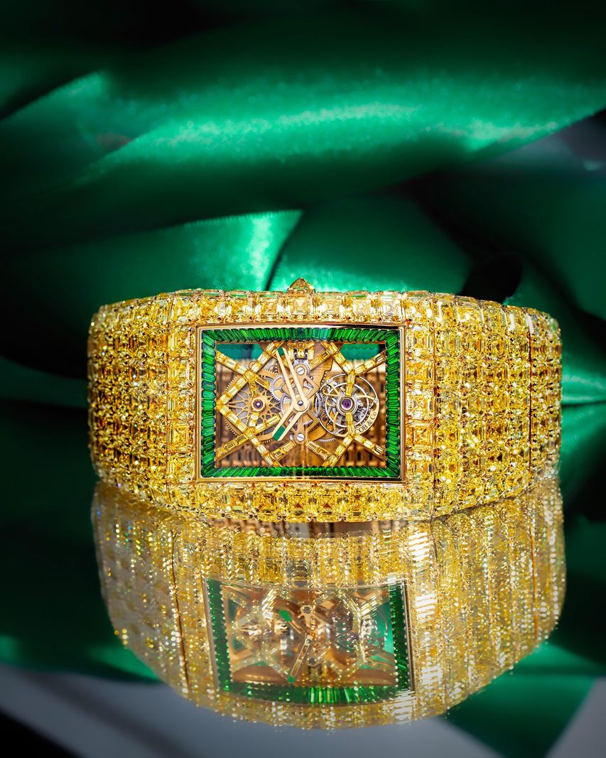 Billionaire Timeless Treasure, avec ses 425 pierres et son tourbillon squelette.