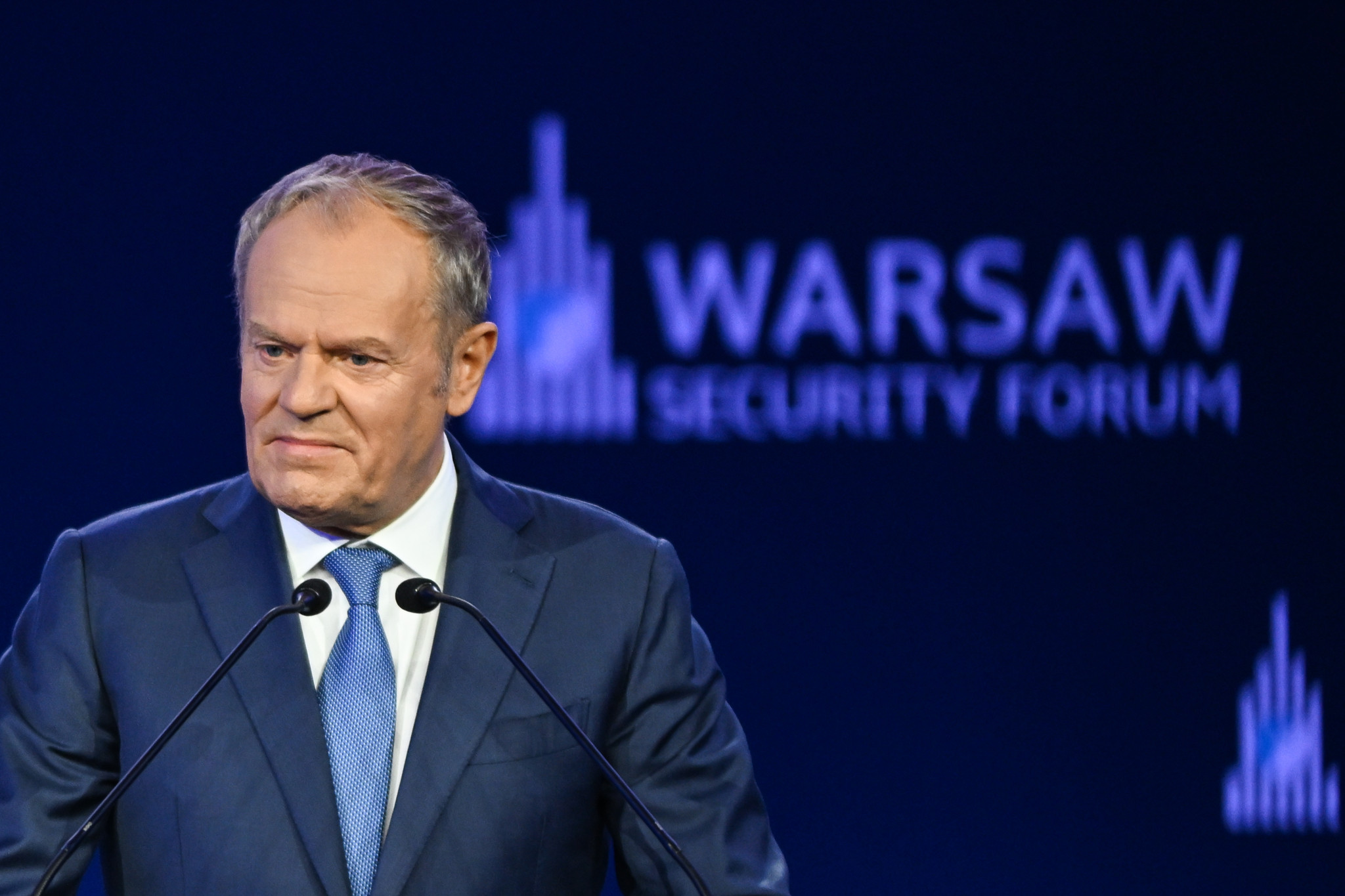 Sabotage für Russland: Tusk: Zwei Männer sollen polnische Starlink-Station angezündet haben