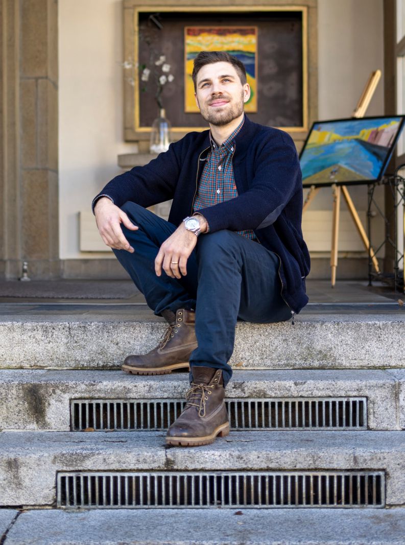 Lausanne, le 6 décembre 2023, Jules Neyrand Nouveau pasteur de Bellevaux, passé par la psychanalyse et sciences po. ©Florian Cella/24H