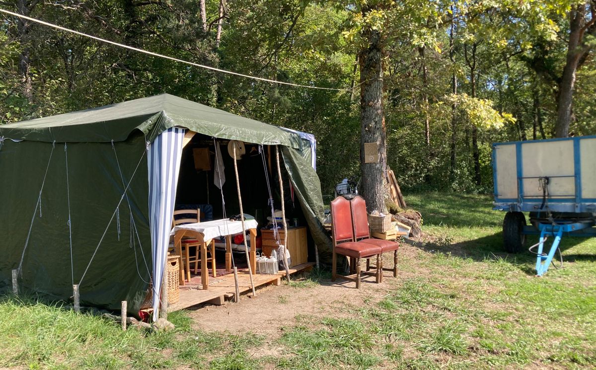 L’ermite que l’État ne veut plus dans les bois de Satigny
