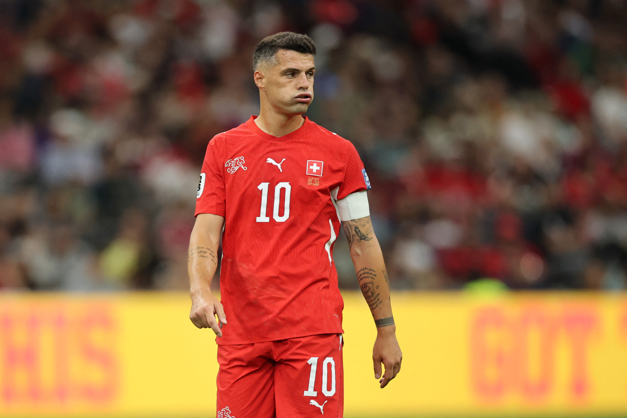Affaire du faux pass Covid: Comment éviter que le cas Xhaka se transforme en «affaire Patrick Fischer bis»?