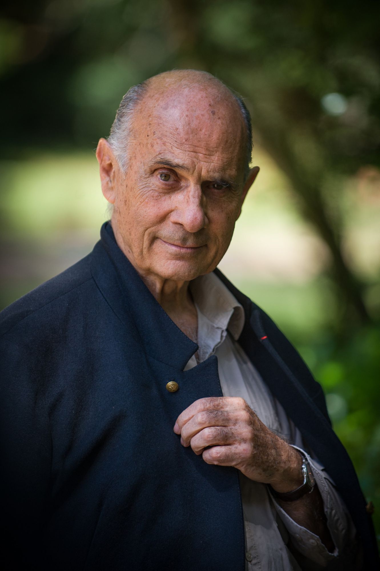 (FILES) French actor and singer Guy Marchand poses during the 19th book fair 'La Foret Des Livres' on August 31, 2014 in Chanceaux-pres-Loches, central France. Guy Marchand died aged 86, his children told AFP on December 15, 2023. (Photo by GUILLAUME SOUVANT / AFP)