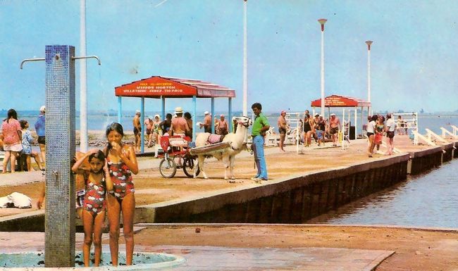 Das argentinische Villa Epecuén war einst ein florierender Badeort. (Postkarte aus dem Jahr 1980)