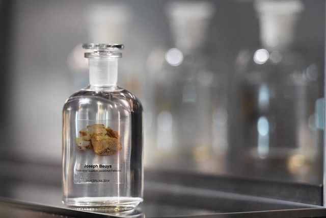 Neuer Aggregatzustand: Joseph Beuys' ehemalige Fettecke in deutlich modifizierter Form.