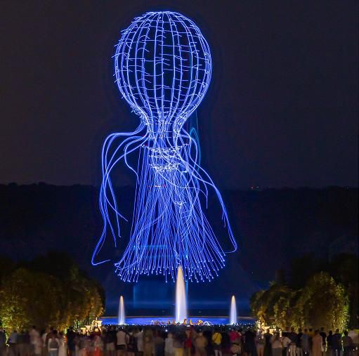 Un showlumineux du Groupe F et qui donne une idée de ce qui attend Genève.